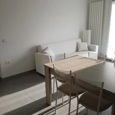 Al Mare Da Giulia Apartment