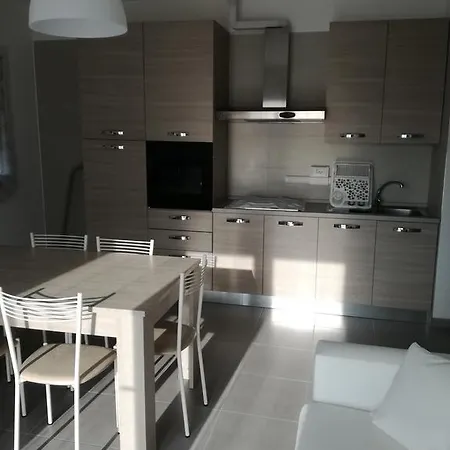Al Mare Da Giulia Apartmán *